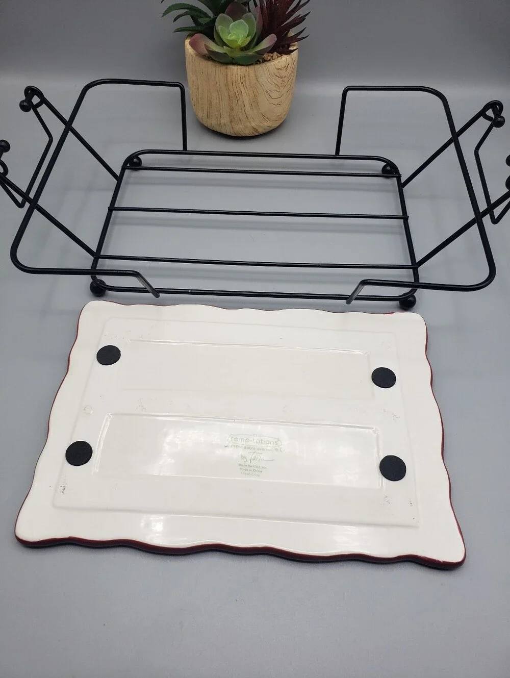 Serving Trivet w/ Cradle - Fresh Crop Apples Motif Cottagecore Grandma Nostalgic